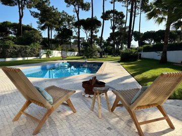 282-653217-80e8cfda10698c2ac701aa56bff6710744