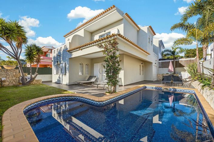 Image No.17-3 Bed Villa for sale