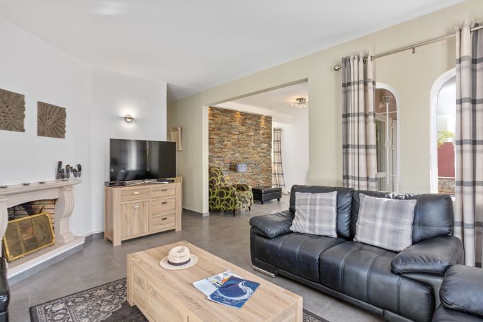 Image No.4-3 Bed Villa for sale