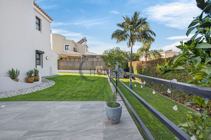 Image No.28-3 Bed Villa for sale