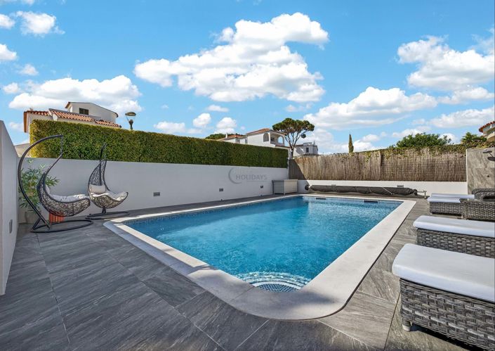 Image No.3-3 Bed Villa for sale