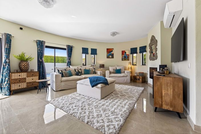 Image No.4-3 Bed Villa for sale