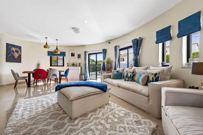 Image No.6-3 Bed Villa for sale