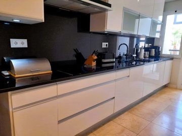 282-663017-80e8cfda10698c2ac701aa56bff6710744