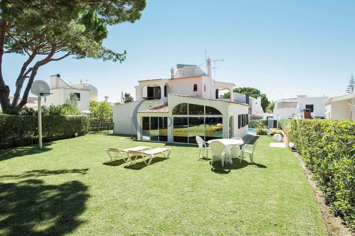 Image No.15-3 Bed Villa for sale