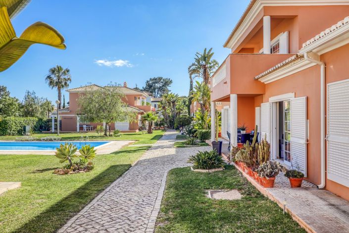 Image No.28-3 Bed Villa for sale