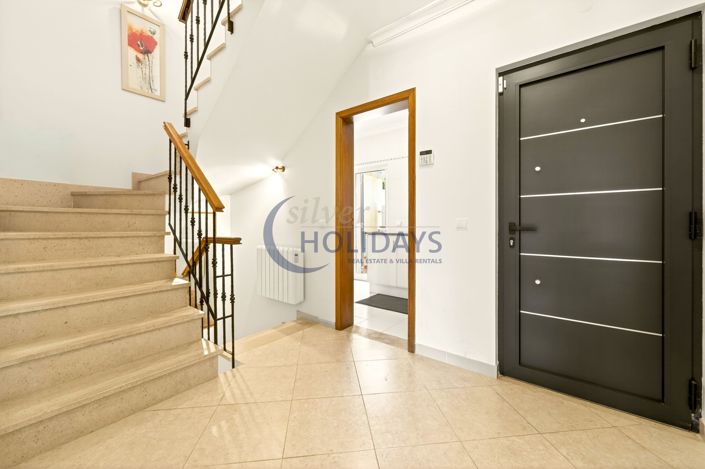Image No.11-4 Bed Townhouse for sale