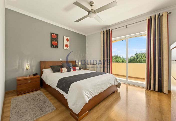 Image No.15-4 Bed Townhouse for sale