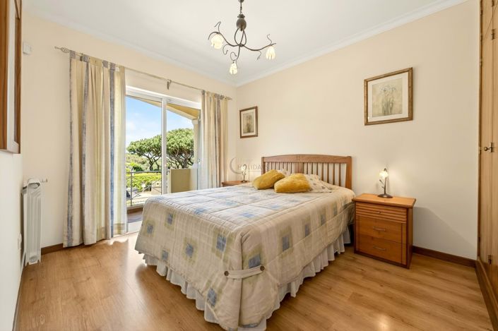 Image No.19-4 Bed Townhouse for sale