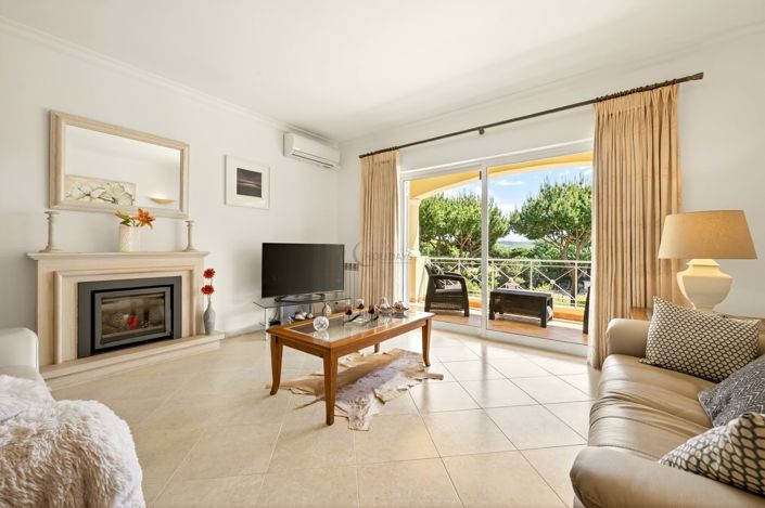 Image No.2-4 Bed Townhouse for sale