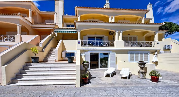 Image No.28-4 Bed Townhouse for sale