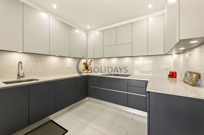 Image No.7-4 Bed Townhouse for sale