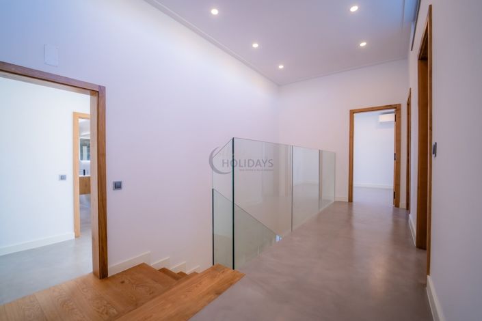 Image No.16-5 Bed Villa for sale
