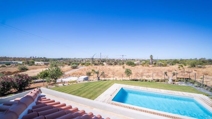 Image No.29-5 Bed Villa for sale