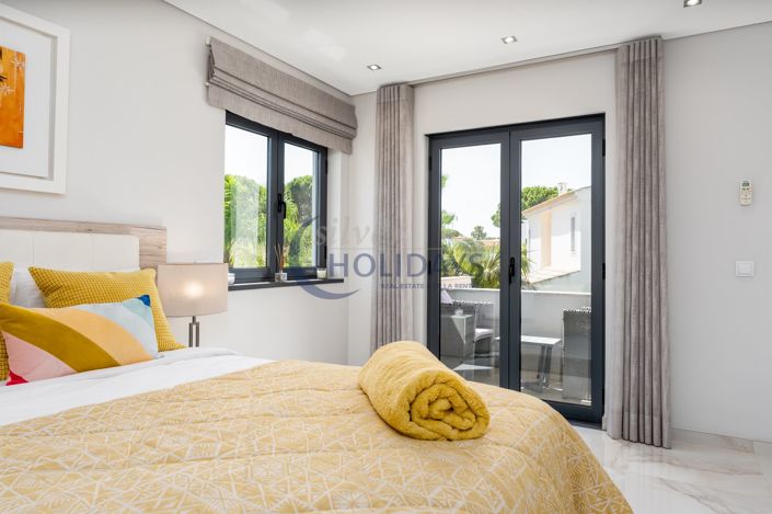 Image No.13-3 Bed Villa for sale