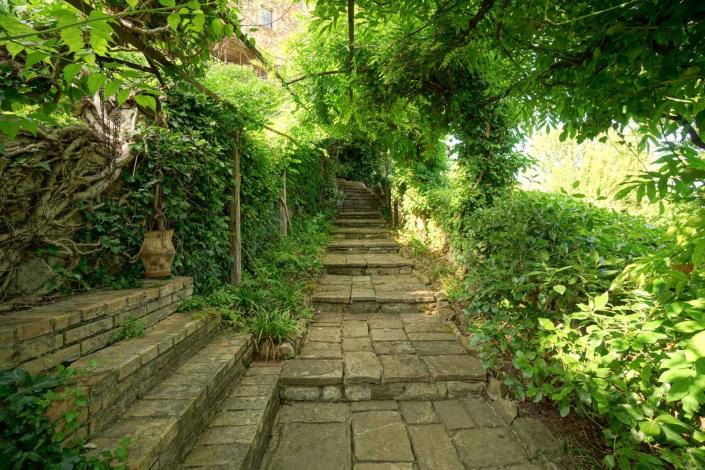 Image No.18-13 Bed Chateaux for sale