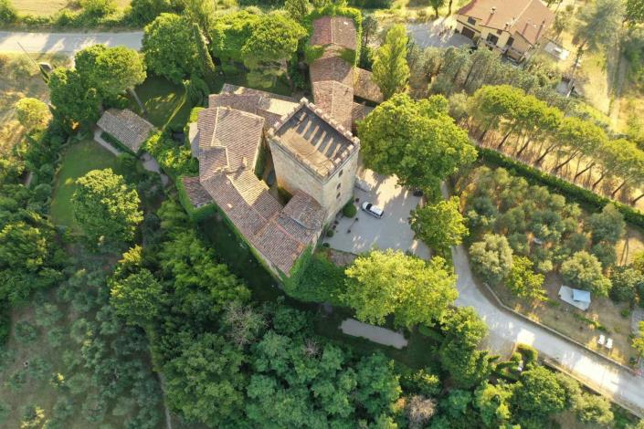 Image No.4-13 Bed Chateaux for sale