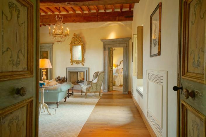 Image No.38-13 Bed Chateaux for sale