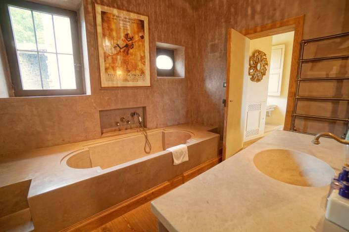 Image No.40-13 Bed Chateaux for sale