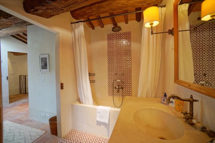 Image No.48-13 Bed Chateaux for sale