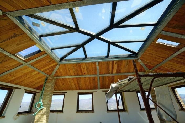 Image No.16-7 Bed Chateaux for sale