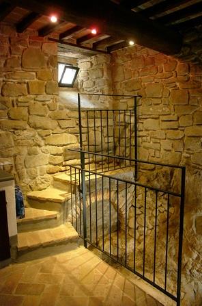 Image No.27-7 Bed Chateaux for sale