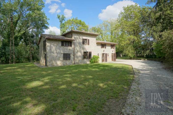 Image No.1-Villa de 5 chambres à vendre à Umbertide