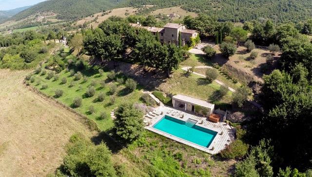 Image No.1-4 Bed Farmhouse for sale