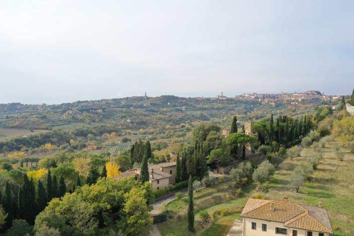 Image No.6-6 Bed Farmhouse for sale