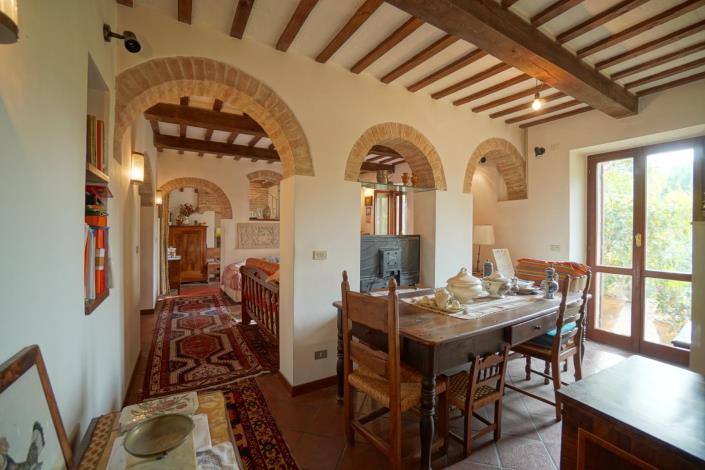 Image No.23-6 Bed Farmhouse for sale