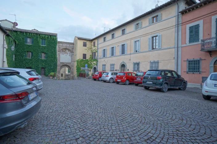 Image No.1-3 Bed Apartment for sale