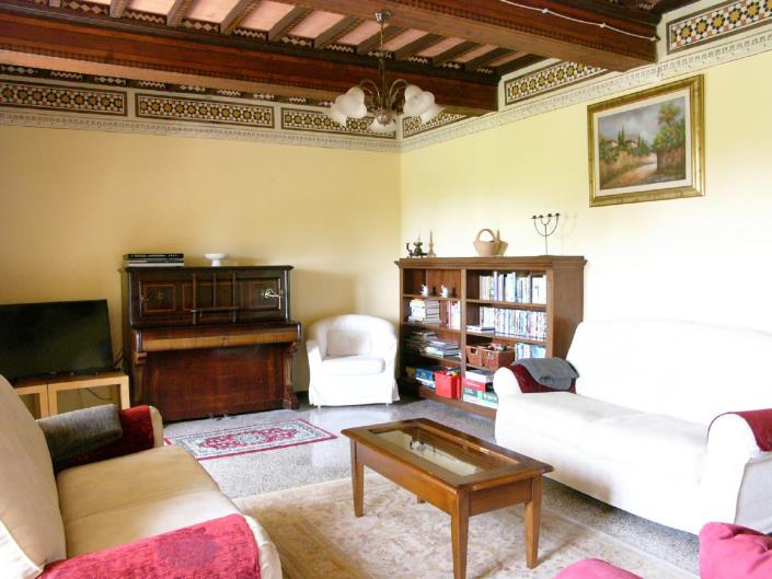 Image No.12-10 Bed House/Villa for sale