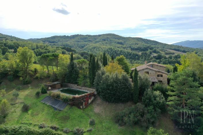 Image No.1-3 Bed Farmhouse for sale