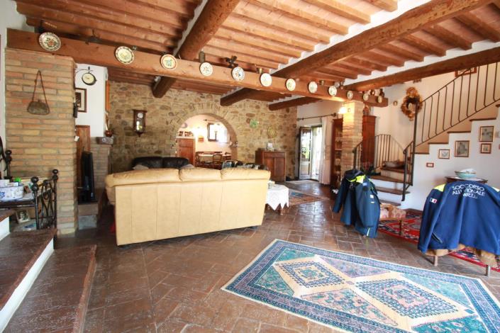 Image No.7-4 Bed Farmhouse for sale