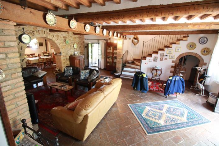 Image No.8-4 Bed Farmhouse for sale