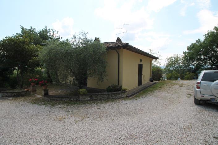 Image No.21-4 Bed Farmhouse for sale