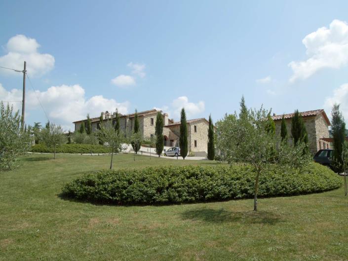 Image No.1-3 Bed Farmhouse for sale