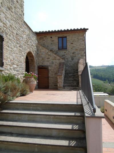 Image No.17-3 Bed Farmhouse for sale