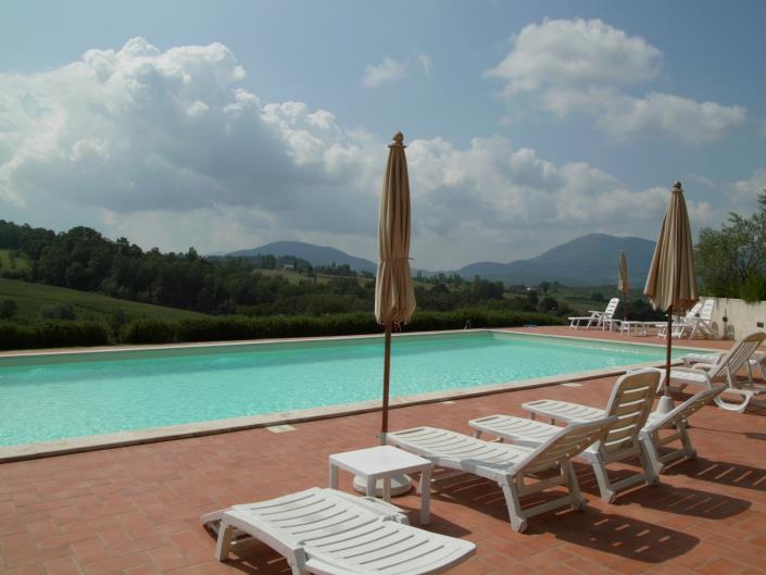 Image No.18-3 Bed Farmhouse for sale