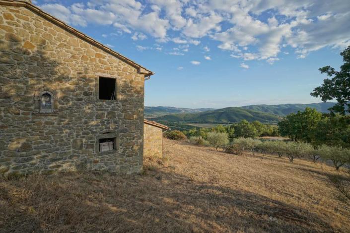 Image No.8-Ferme de 2 chambres à vendre à Cortona