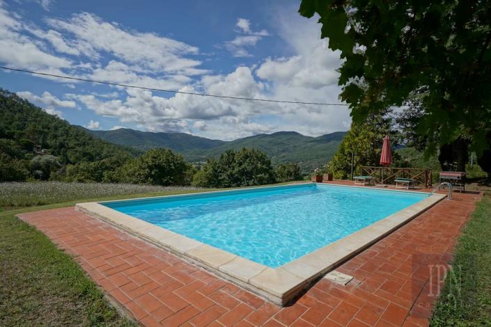 Image No.4-Maison de campagne de 7 chambres à vendre à Lisciano Niccone