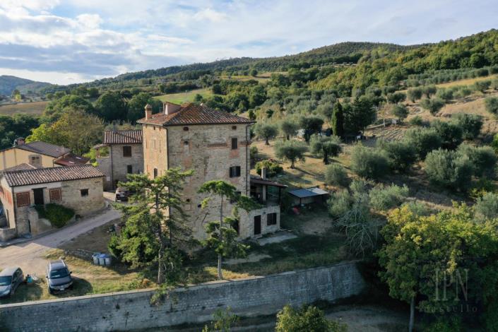 Image No.12-Ferme de 6 chambres à vendre à Umbertide