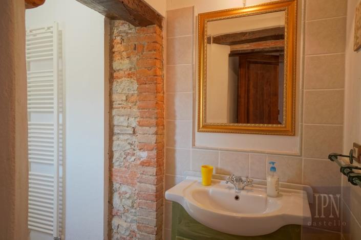 Image No.16-7 Bed Country House for sale