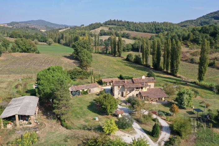 Image No.4-7 Bed Country House for sale