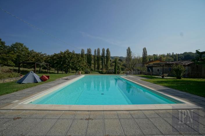 Image No.7-7 Bed Country House for sale