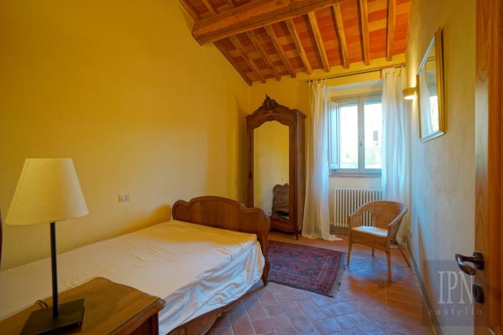 Image No.37-5 Bed Farmhouse for sale