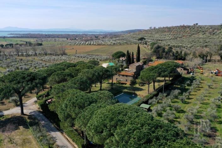 Image No.4-16 Bed Country Property for sale