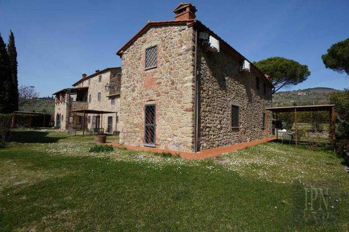 Image No.9-16 Bed Country Property for sale