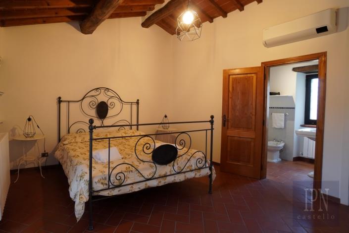 Image No.24-16 Bed Country Property for sale