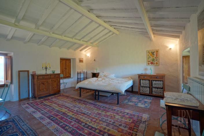 Image No.43-8 Bed Farmhouse for sale